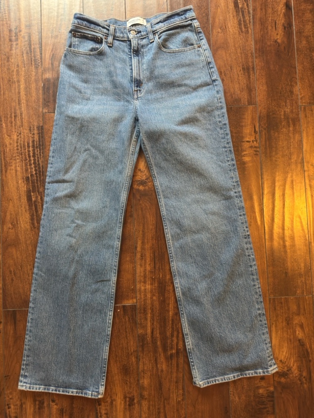 Abercrombie & Fitch Women’s The 90s Relaxed Jean High Rise size 27